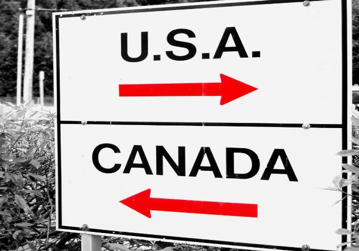 Canada/Usa Border Sign